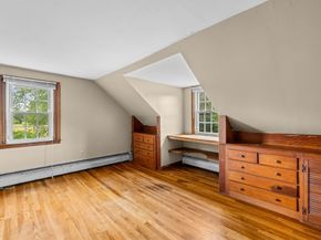 8 North St, Bridgewater MA 02324