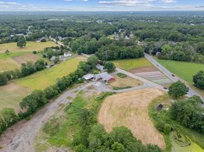 8 North St, Bridgewater MA 02324