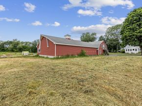 8 North St, Bridgewater MA 02324