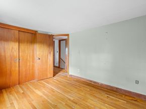 8 North St, Bridgewater MA 02324