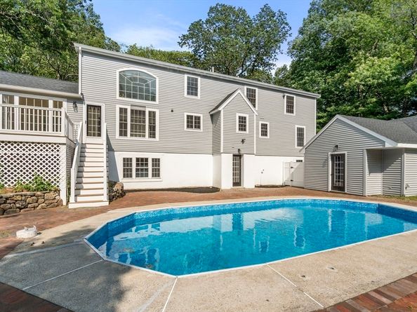 576 Grove Street, Framingham MA 01701