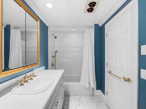 38 Lincoln Circle East, Andover MA 01810