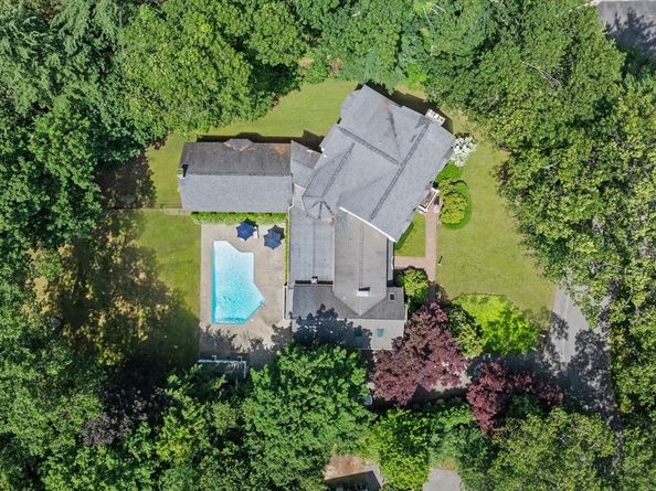38 Lincoln Circle East, Andover MA 01810