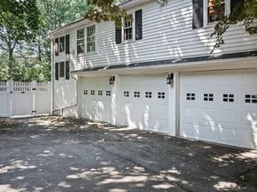 38 Lincoln Circle East, Andover MA 01810
