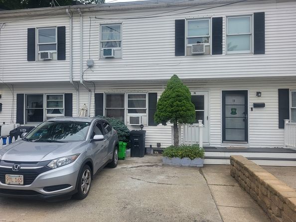 21 Delford 2, Boston MA 02131