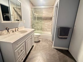 158 Quincy Shore Dr 78, Quincy MA 02171