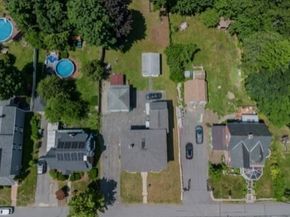 21 Burnap St, Fitchburg MA 01420