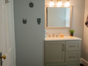 21 Burnap St, Fitchburg MA 01420
