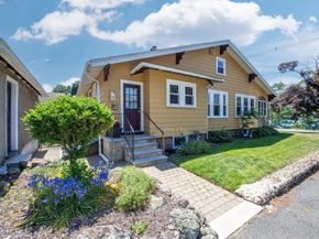 228 Lynn St, Peabody MA 01960