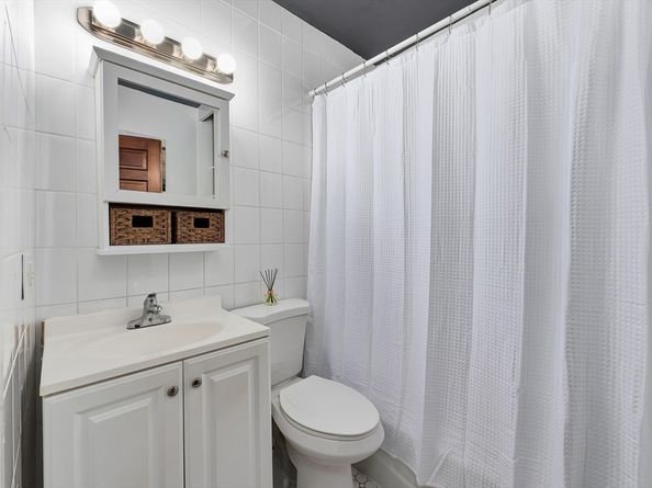 228 Lynn St, Peabody MA 01960
