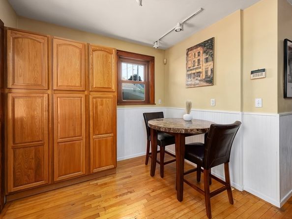 228 Lynn St, Peabody MA 01960