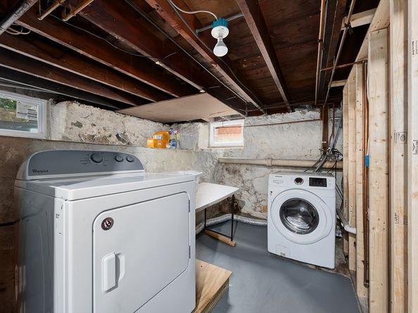 228 Lynn St, Peabody MA 01960