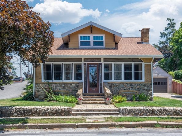 228 Lynn St, Peabody MA 01960