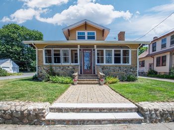 228 Lynn St