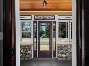 228 Lynn St, Peabody MA 01960