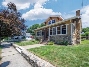 228 Lynn St, Peabody MA 01960