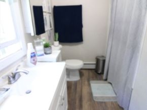 6 Mcnulty Rd, Bolton MA 01740