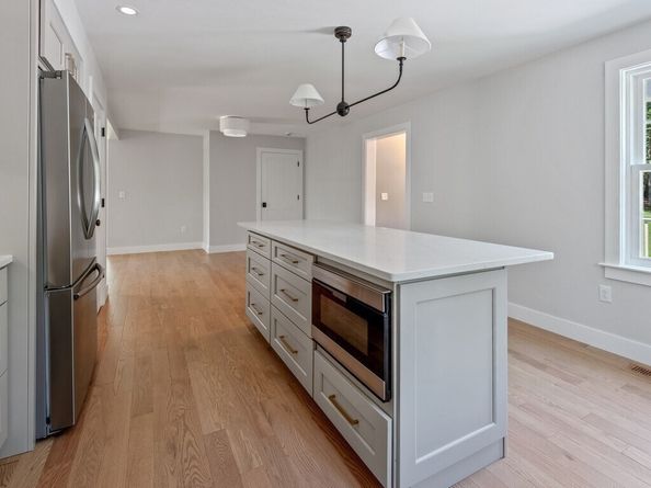 126 Old Southbridge Rd, Dudley MA 01571