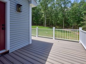 126 Old Southbridge Rd, Dudley MA 01571