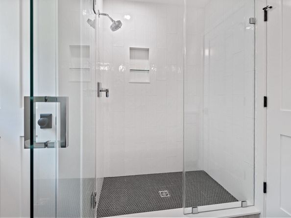 126 Old Southbridge Rd, Dudley MA 01571