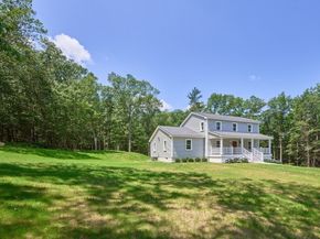 126 Old Southbridge Rd, Dudley MA 01571