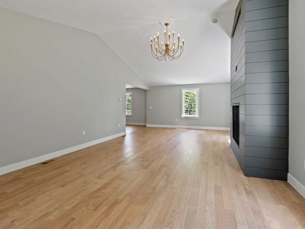 126 Old Southbridge Rd, Dudley MA 01571