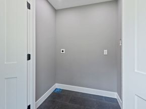 126 Old Southbridge Rd, Dudley MA 01571