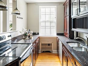 1716 Cambridge St 27, Cambridge MA 02139