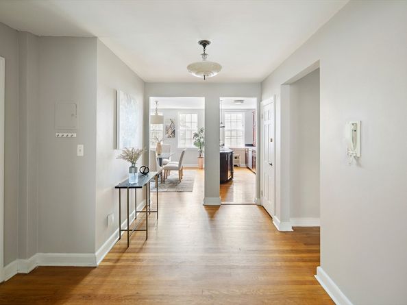 1716 Cambridge St 27, Cambridge MA 02139