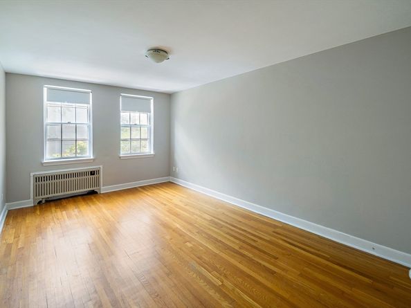 1716 Cambridge St 27, Cambridge MA 02139