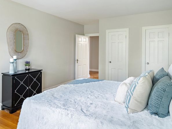 1716 Cambridge St 27, Cambridge MA 02139