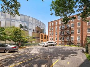 1716 Cambridge St 27, Cambridge MA 02139