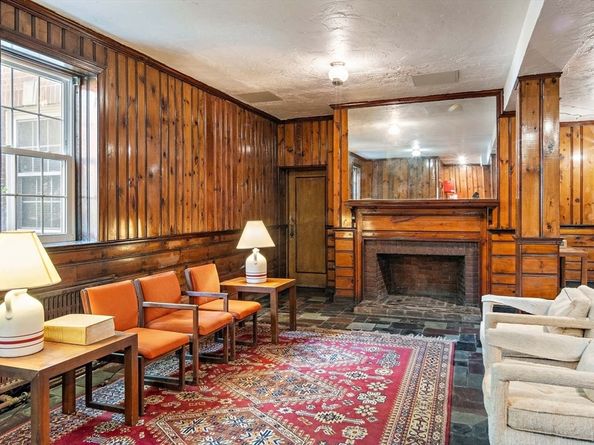 1716 Cambridge St 27, Cambridge MA 02139