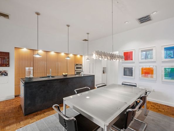 72 Mt Vernon 2A, Boston MA 02108