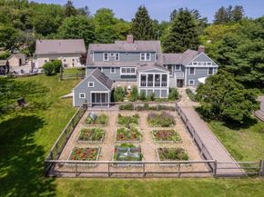 3 Jeffreys Neck Rd, Ipswich MA 01938