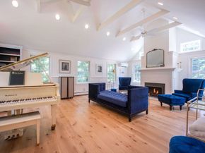 3 Jeffreys Neck Rd, Ipswich MA 01938