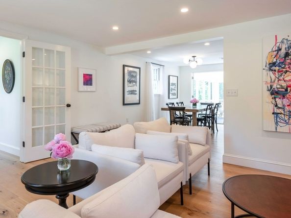 3 Jeffreys Neck Rd, Ipswich MA 01938
