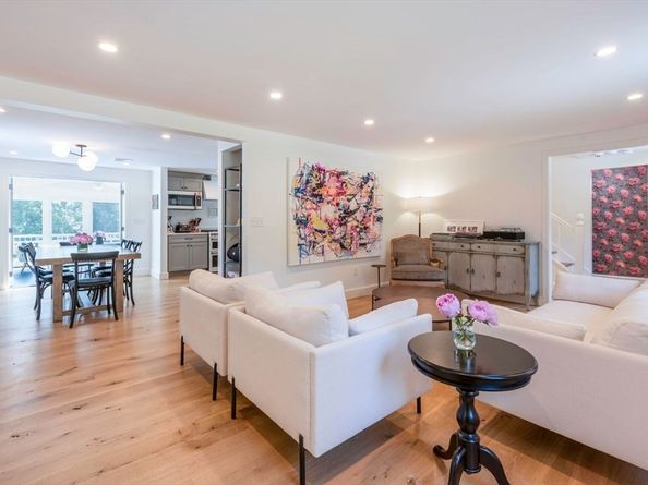 3 Jeffreys Neck Rd, Ipswich MA 01938