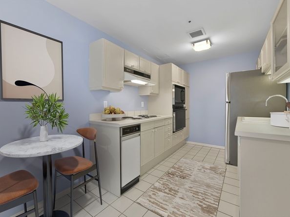 300 Boylston St 714, Boston MA 02116