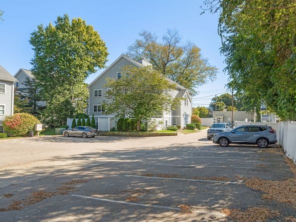 25 Harrison St C, Boston MA 02131