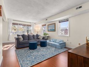 25 Harrison St C, Boston MA 02131