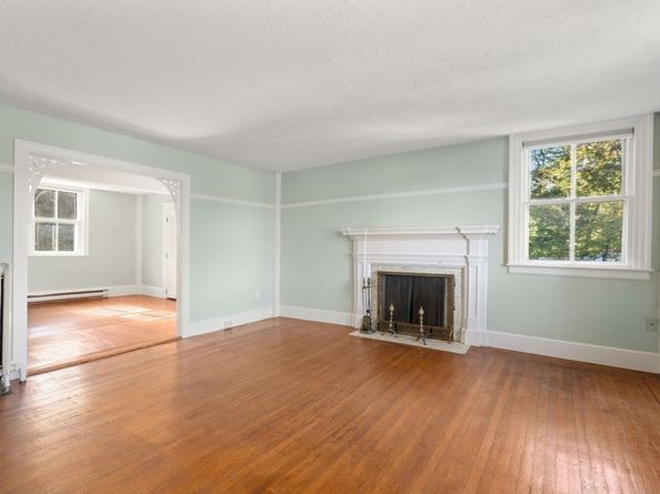324 Union St 1, Millis MA 02054