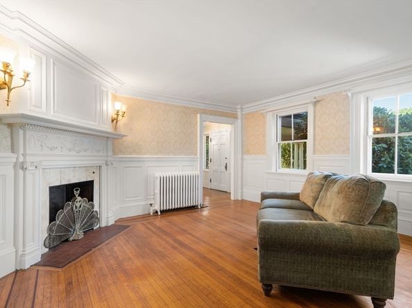 324 Union St 1, Millis MA 02054