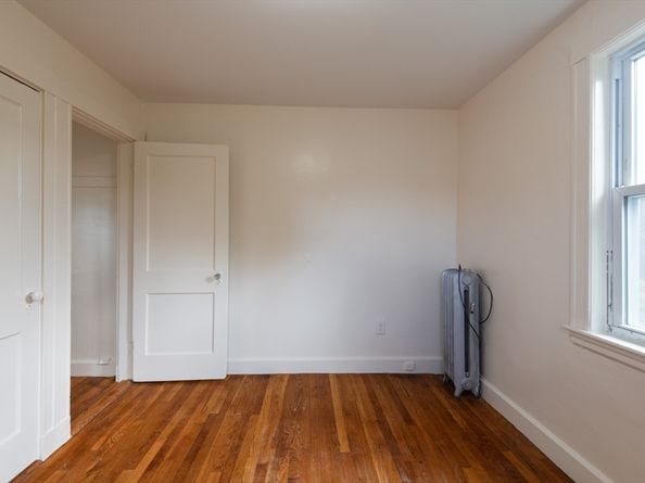 25 Fifth Ave, Quincy MA 02169