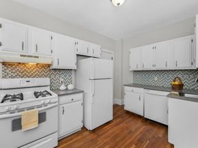 8 Kinross Rd 2, Boston MA 02135