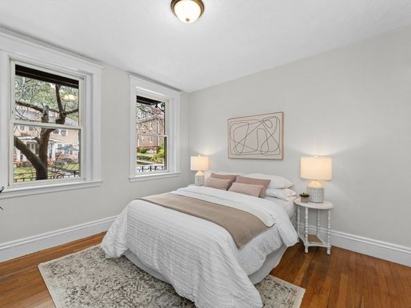 8 Kinross Rd 2, Boston MA 02135