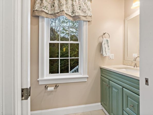 20 Valley St 20, Norfolk MA 02056