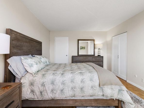 33 Pond Ave 709, Brookline MA 02445