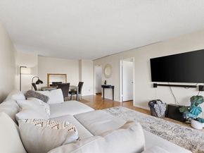 33 Pond Ave 709, Brookline MA 02445