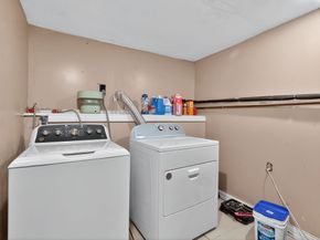 4 Lori Ln, Randolph MA 02368